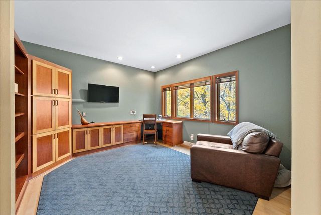 1319 Creekside COURT, Grafton, WI 53024