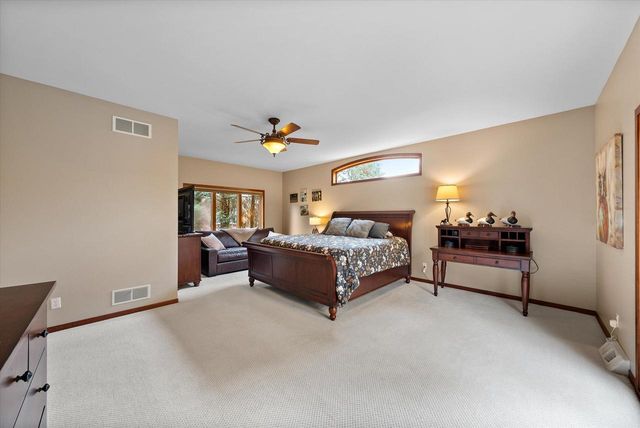 1319 Creekside COURT, Grafton, WI 53024