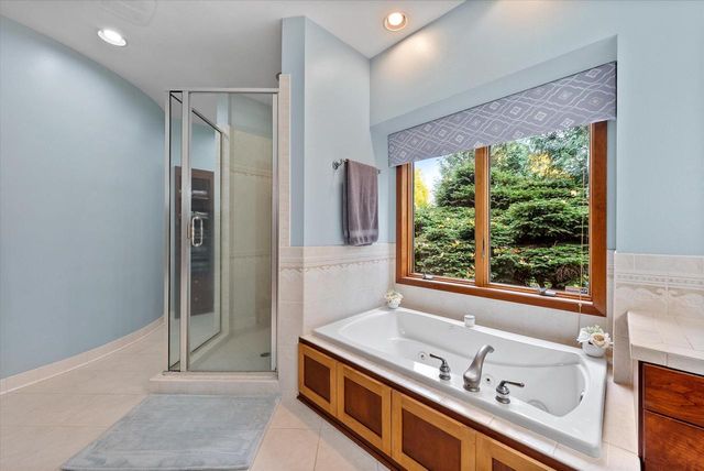 1319 Creekside COURT, Grafton, WI 53024