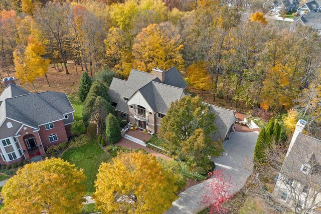 1319 Creekside COURT, Grafton, WI 53024