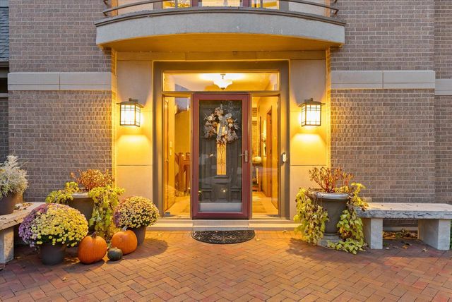 1319 Creekside COURT, Grafton, WI 53024