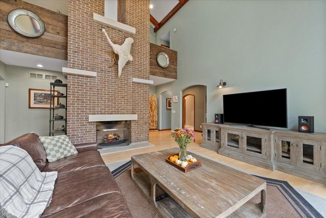 1319 Creekside COURT, Grafton, WI 53024