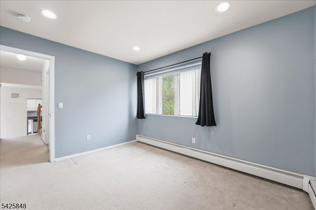 2 Powderhorn Dr, Rockaway Twp., NJ 07866