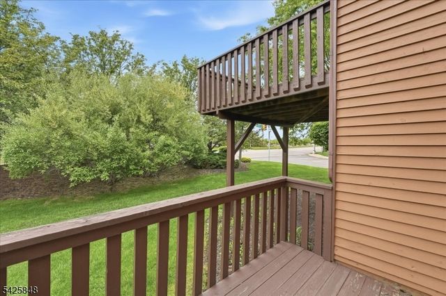 2 Powderhorn Dr, Rockaway Twp., NJ 07866