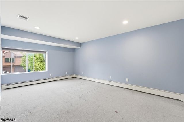 2 Powderhorn Dr, Rockaway Twp., NJ 07866