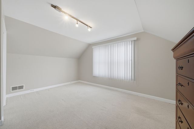 7538 E Praire Road, Skokie, IL 60076