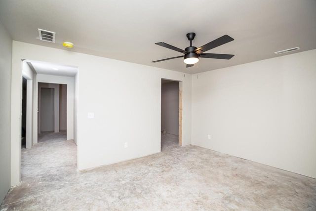 1818 Arches DRIVE, Holmen, WI 54636