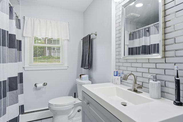 67 Dublin Avenue, Nashua, NH 03063