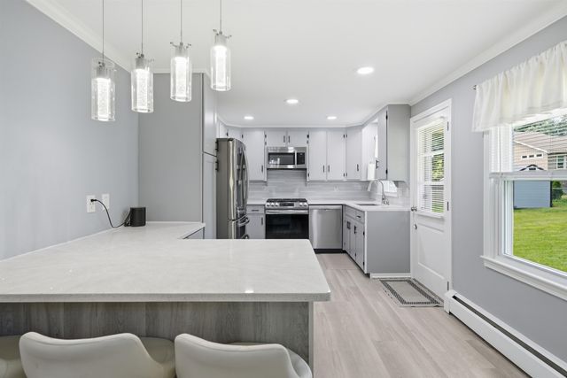 67 Dublin Avenue, Nashua, NH 03063