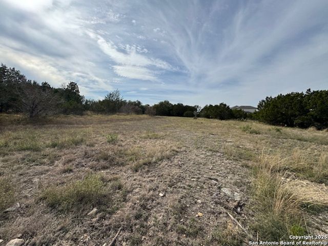 523 OAK SHORES DR, Canyon Lake, TX 78133