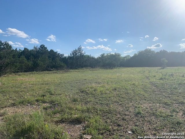 523 OAK SHORES DR, Canyon Lake, TX 78133