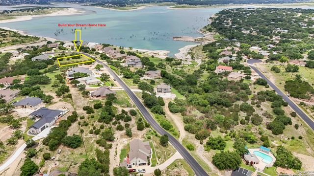 523 OAK SHORES DR, Canyon Lake, TX 78133