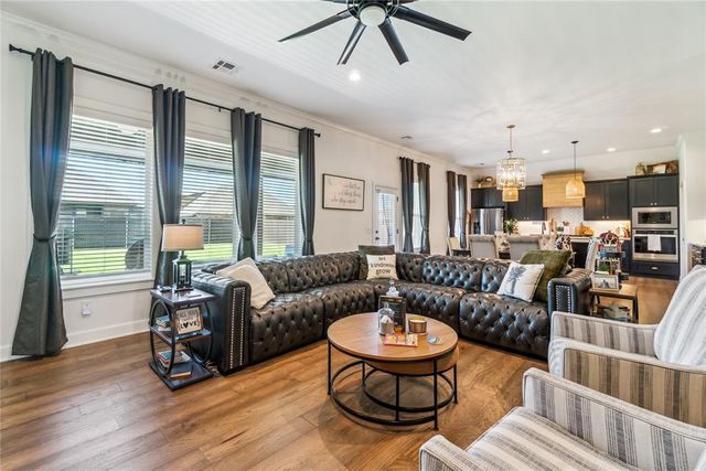 13528 NW 2nd Street, Yukon, OK 73099