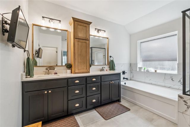 13528 NW 2nd Street, Yukon, OK 73099