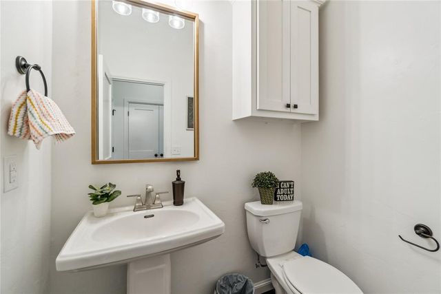 13528 NW 2nd Street, Yukon, OK 73099