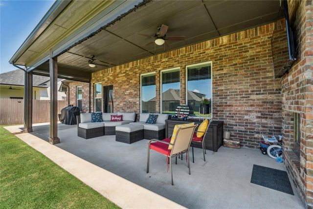 13528 NW 2nd Street, Yukon, OK 73099