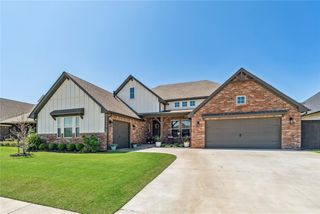 13528 NW 2nd Street, Yukon, OK 73099