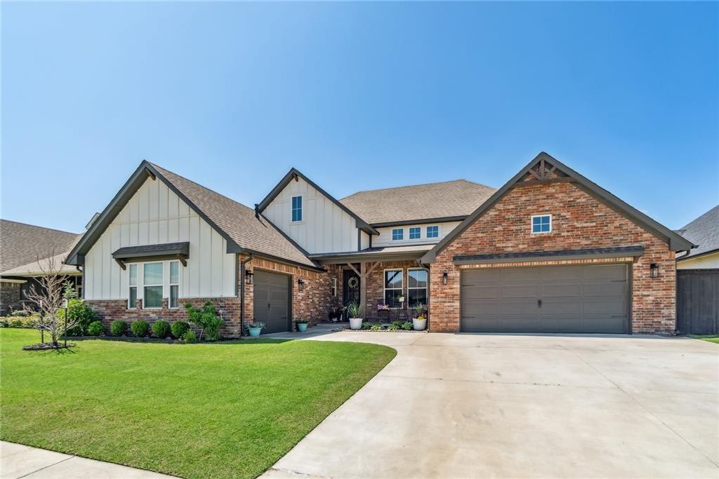 13528 NW 2nd Street, Yukon, OK 73099