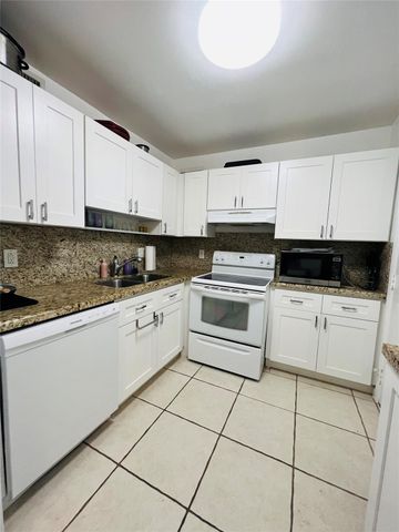 4040 N Hills Drive 7, Hollywood, FL 33021