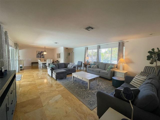 4410 N Buchanan St, Hollywood, FL 33021