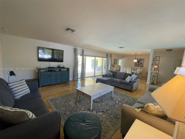 4410 N Buchanan St, Hollywood, FL 33021