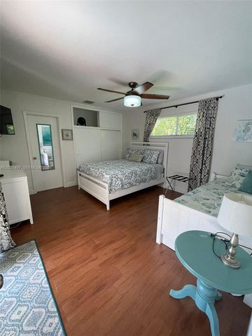 4410 N Buchanan St, Hollywood, FL 33021