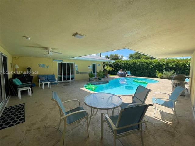 4410 N Buchanan St, Hollywood, FL 33021