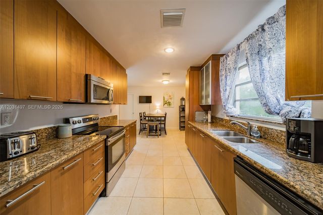 4410 N Buchanan St, Hollywood, FL 33021