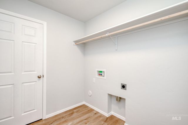 1666 Dyer St, Middleton, ID 83644