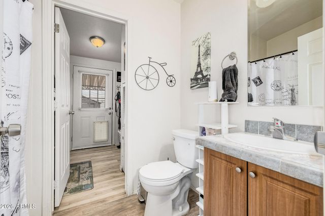 2200 N DELAWARE Drive 77, Apache Junction, AZ 85120