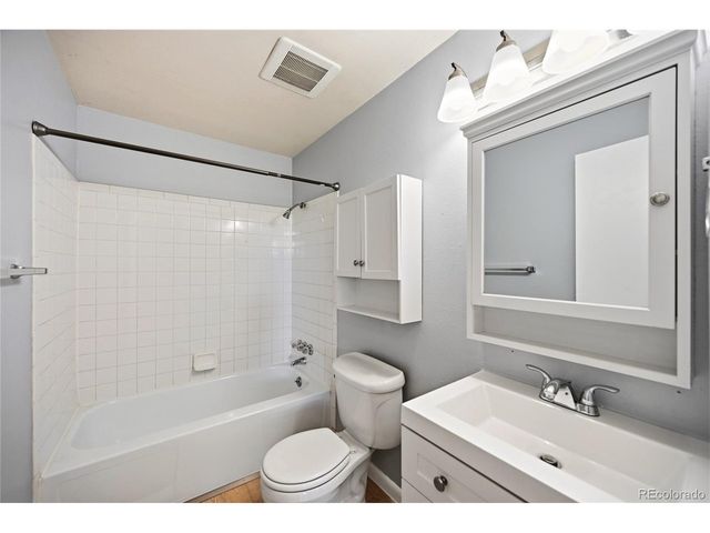 1253 Miller St, Lakewood, CO 80215