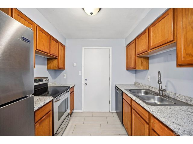 1253 Miller St, Lakewood, CO 80215