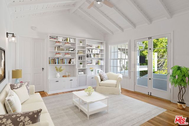 10527 LE CONTE Avenue, Los Angeles, CA 90024
