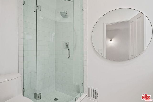 10527 LE CONTE Avenue, Los Angeles, CA 90024