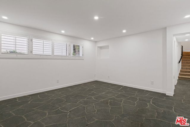 10527 LE CONTE Avenue, Los Angeles, CA 90024