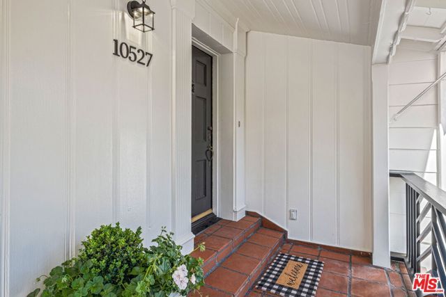 10527 LE CONTE Avenue, Los Angeles, CA 90024