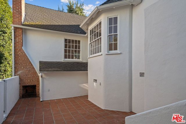 10527 LE CONTE Avenue, Los Angeles, CA 90024