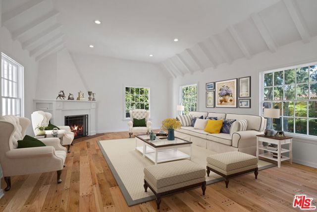 10527 LE CONTE Avenue, Los Angeles, CA 90024