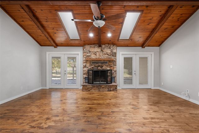 750 Possom Trot Hollow Road, Whitewright, TX 75491