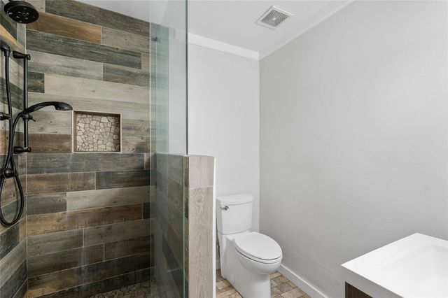 750 Possom Trot Hollow Road, Whitewright, TX 75491