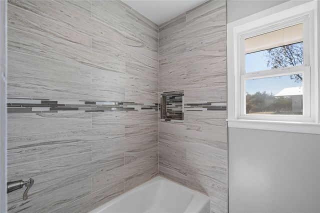 750 Possom Trot Hollow Road, Whitewright, TX 75491