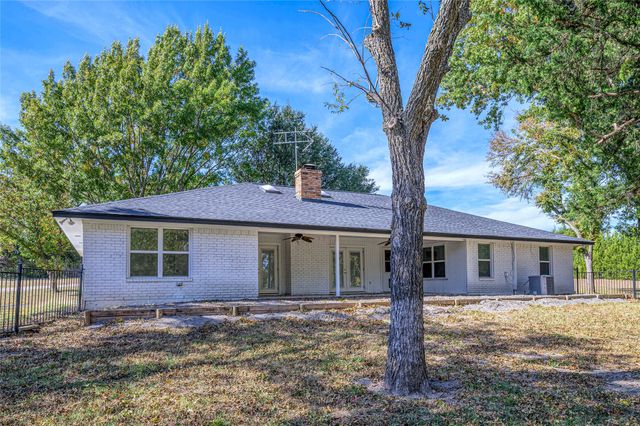 750 Possom Trot Hollow Road, Whitewright, TX 75491