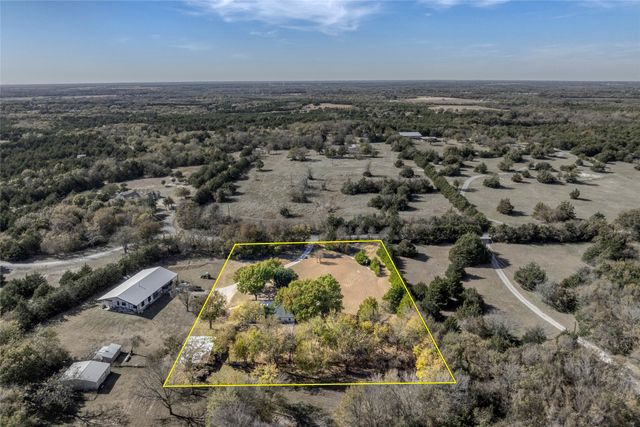 750 Possom Trot Hollow Road, Whitewright, TX 75491