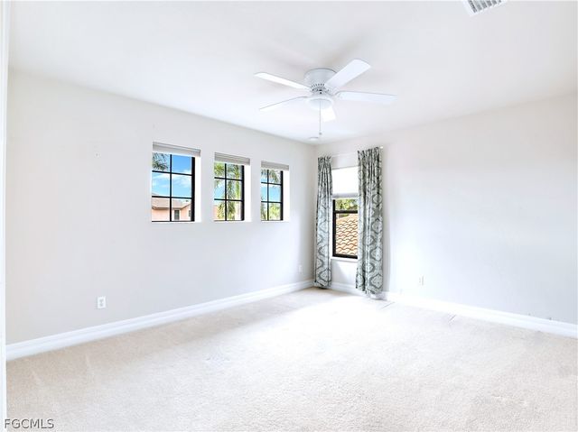 9372 River Otter DR, Fort Myers, FL 33912