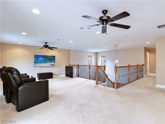 9372 River Otter DR, Fort Myers, FL 33912