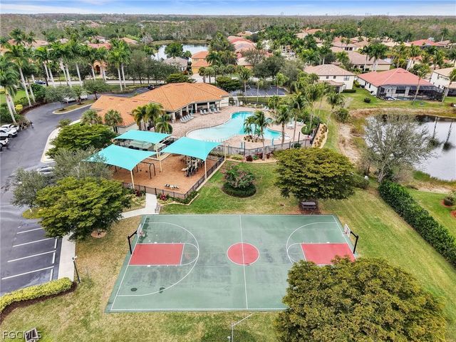 9372 River Otter DR, Fort Myers, FL 33912