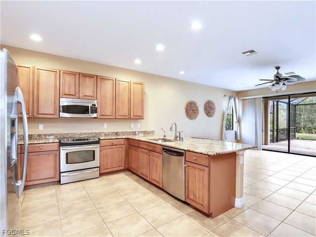 9372 River Otter DR, Fort Myers, FL 33912