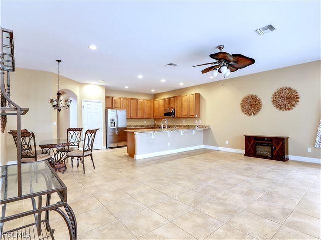 9372 River Otter DR, Fort Myers, FL 33912