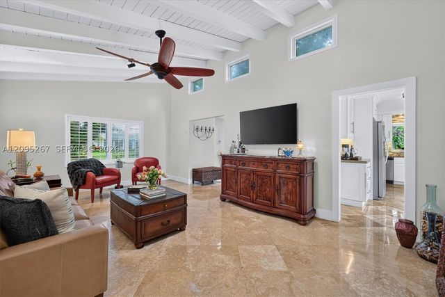 6015 SW 32nd St, Miami, FL 33155