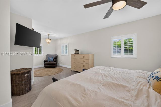 6015 SW 32nd St, Miami, FL 33155